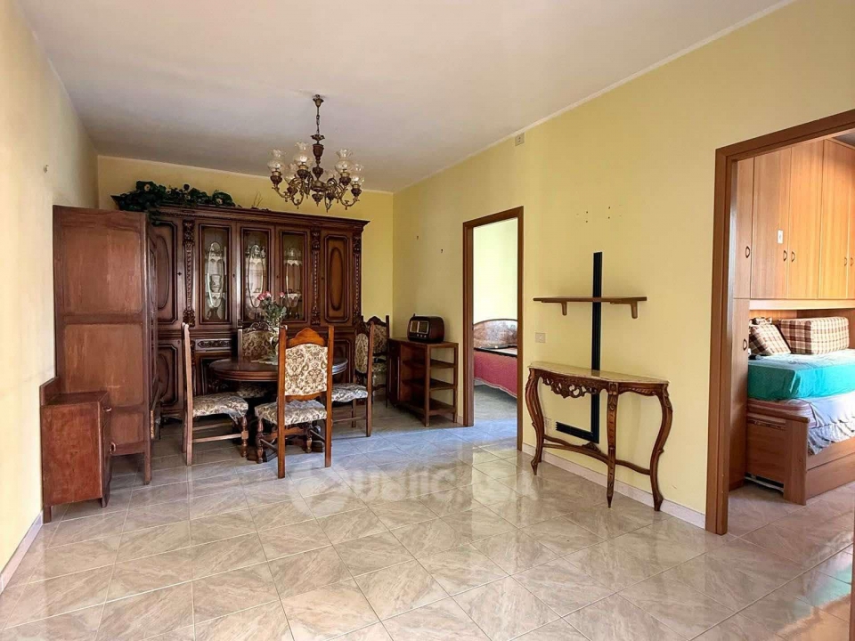 ecbfc323 88f5 4b99 9de2 84bb34068c87