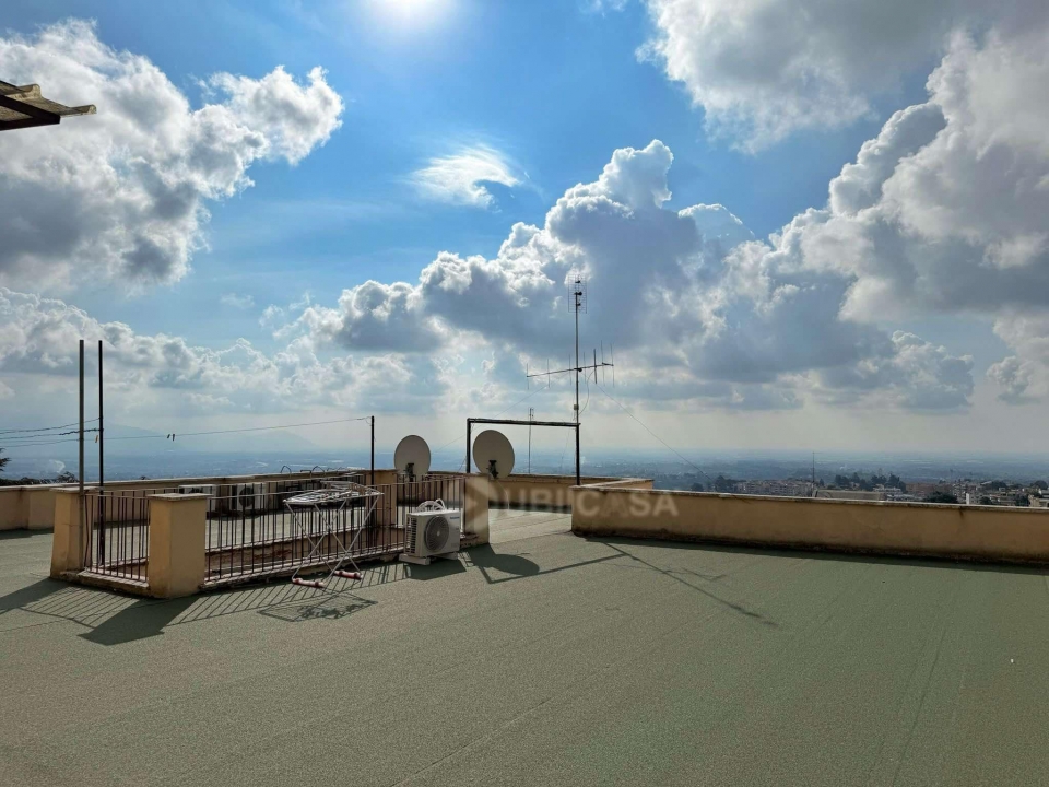 aa1a5377 8169 4561 a377 565d95835945