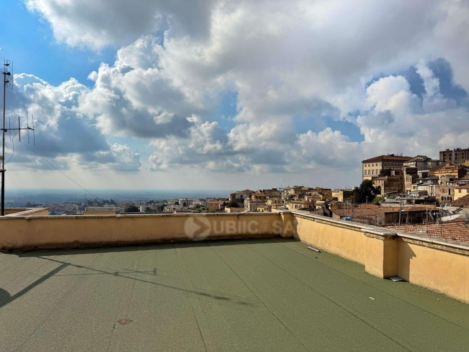 e1f2647b 0d46 4cf5 9051 3af2ea8f85a8