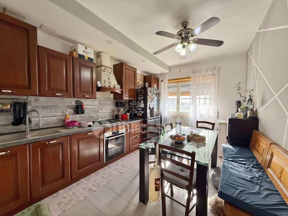 cca21777 6105 418f a6bd 9850a1d6b8e3