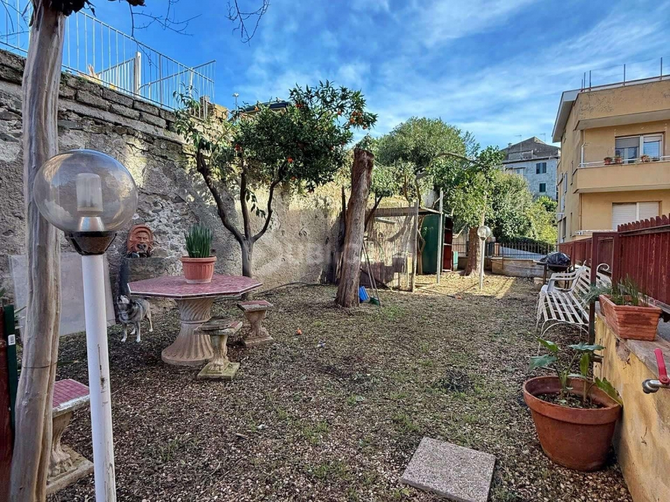 e13fdd5a 9916 417b 9b06 f9c13c84e1ee