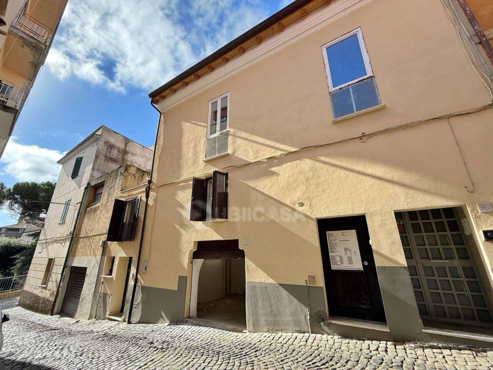 008ad9e4 1605 4df3 bdd2 b8567e74eacb