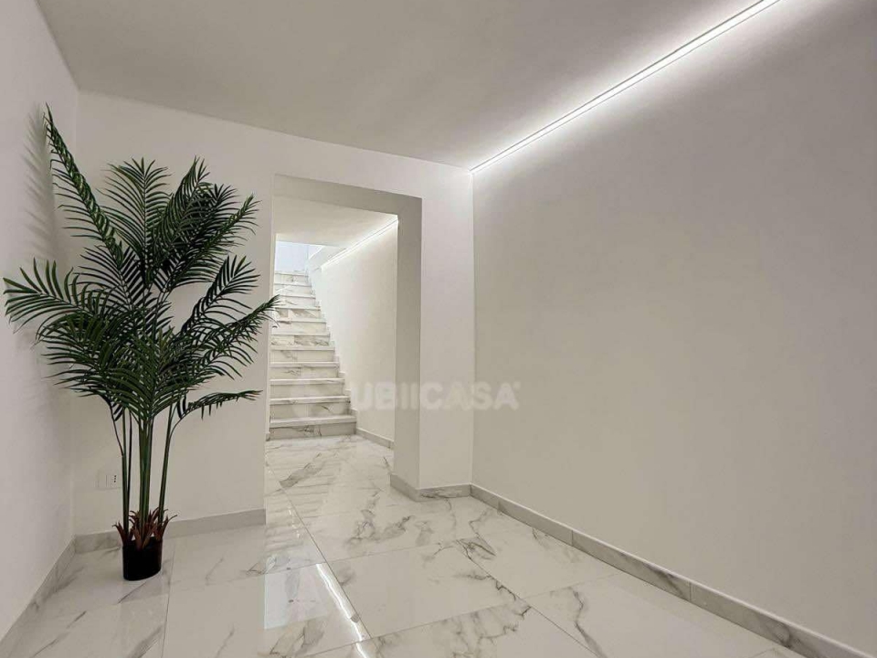 e947ec18 38c5 46f7 a56d ab7ece0768d9