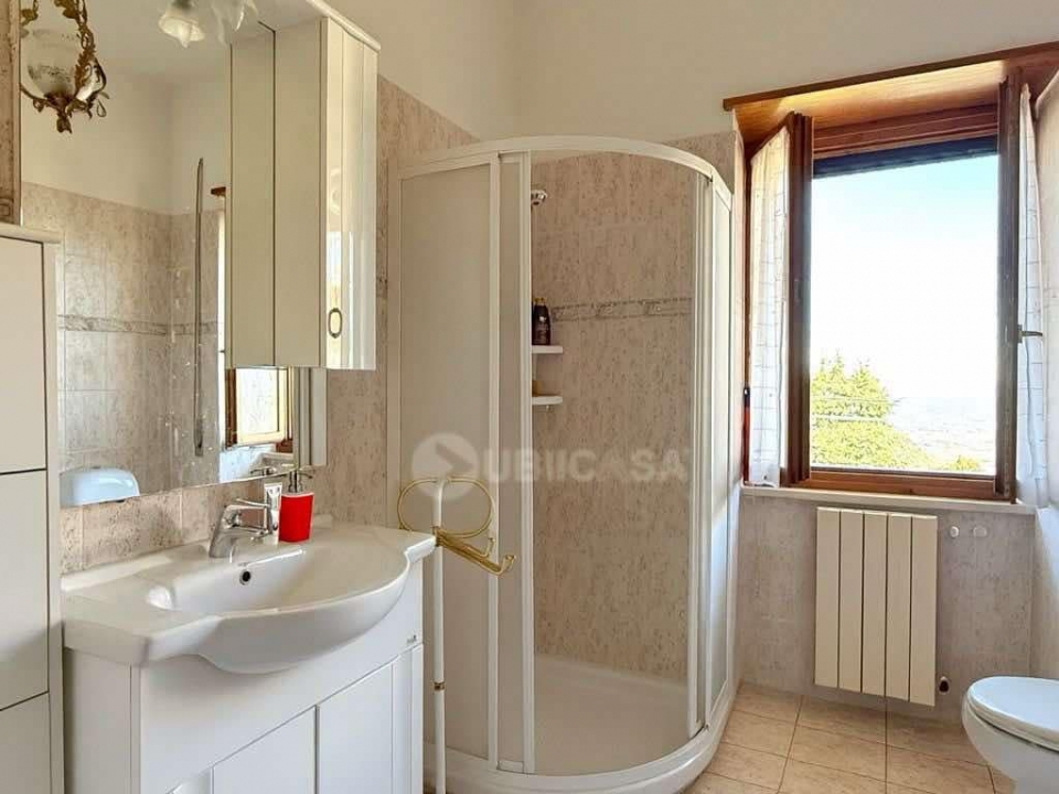 5171a351 318a 4713 976a 1057614eb083.jPG NUOVA