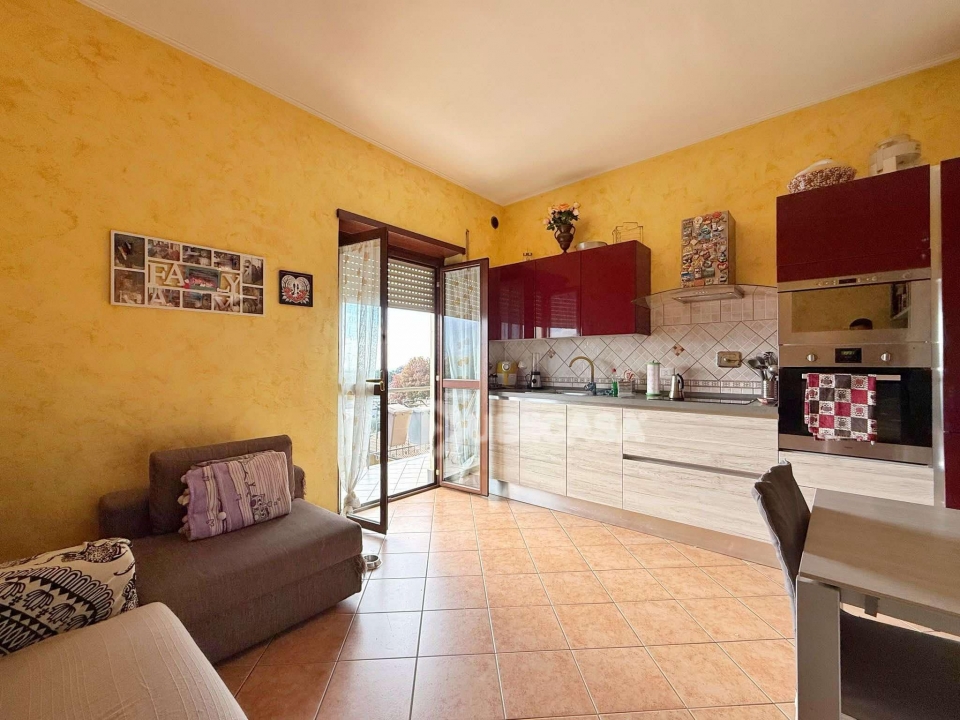 f906e552 5837 4e6c b0e2 6042a7d42916